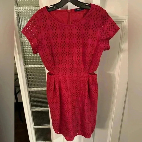 Madewell red eyelet dress with cut out sides. Zip up back size lined small - Picture 1 of 8